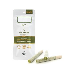 Raw Garden Crème De Citron diamond-infused pre-rolls, featuring three tightly rolled joints infused with premium cannabis extract.