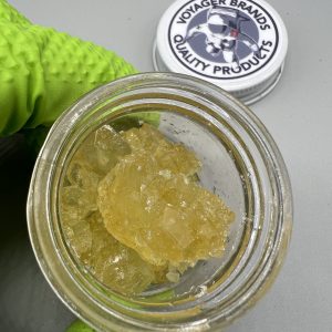 Diamond Bhoyz Dry Diamonds cannabis concentrate, featuring crystalline THC-A for potent and clean dabbing sessions.